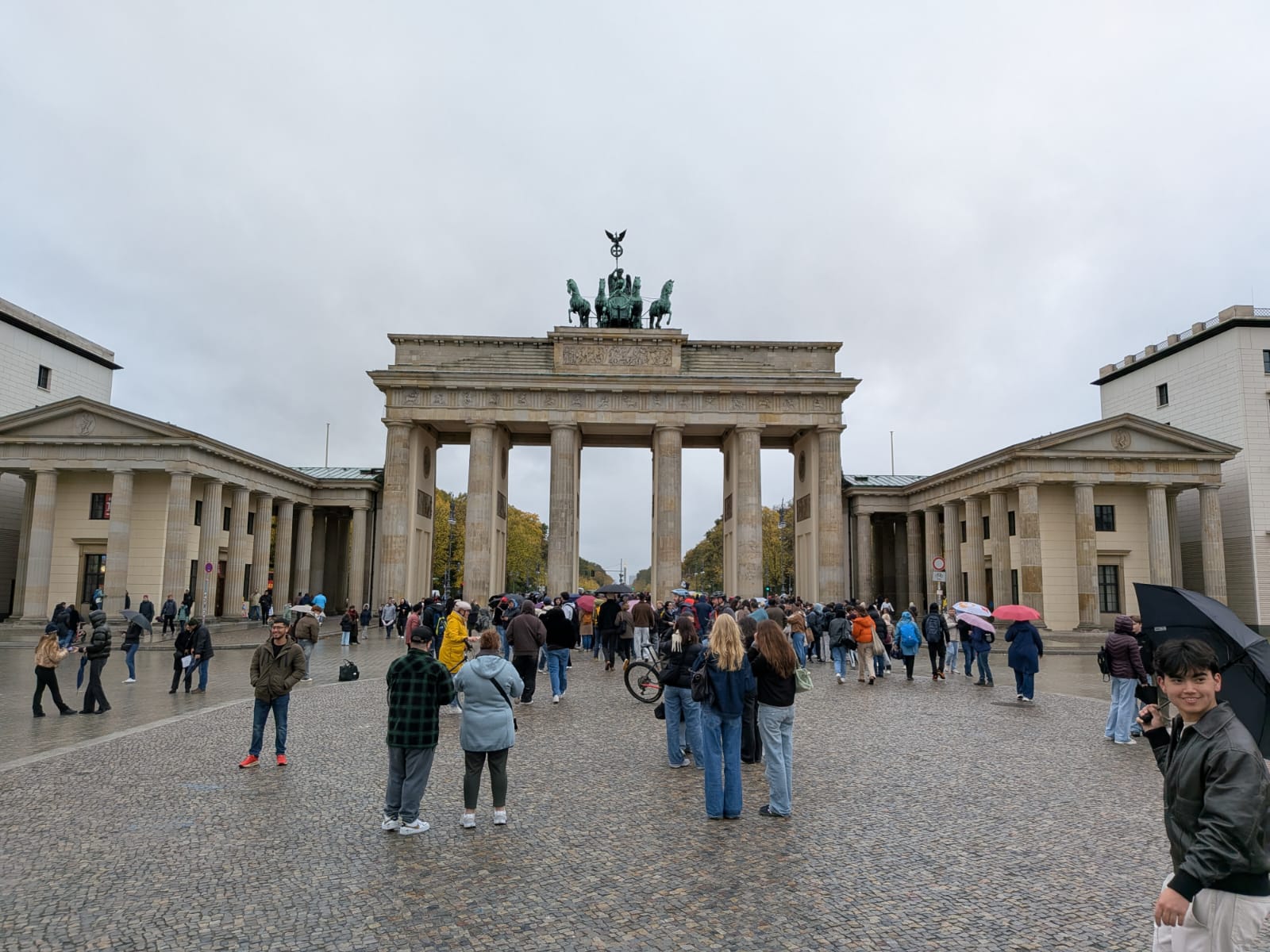 Brandenburg Gate (Brandenburger Tor) under Berlin sky